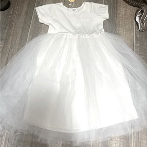 Angel 👼 white empire dress with tulle.